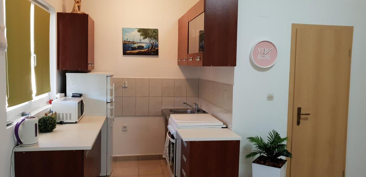 Apartmani Samanta Vir Buitenkant foto